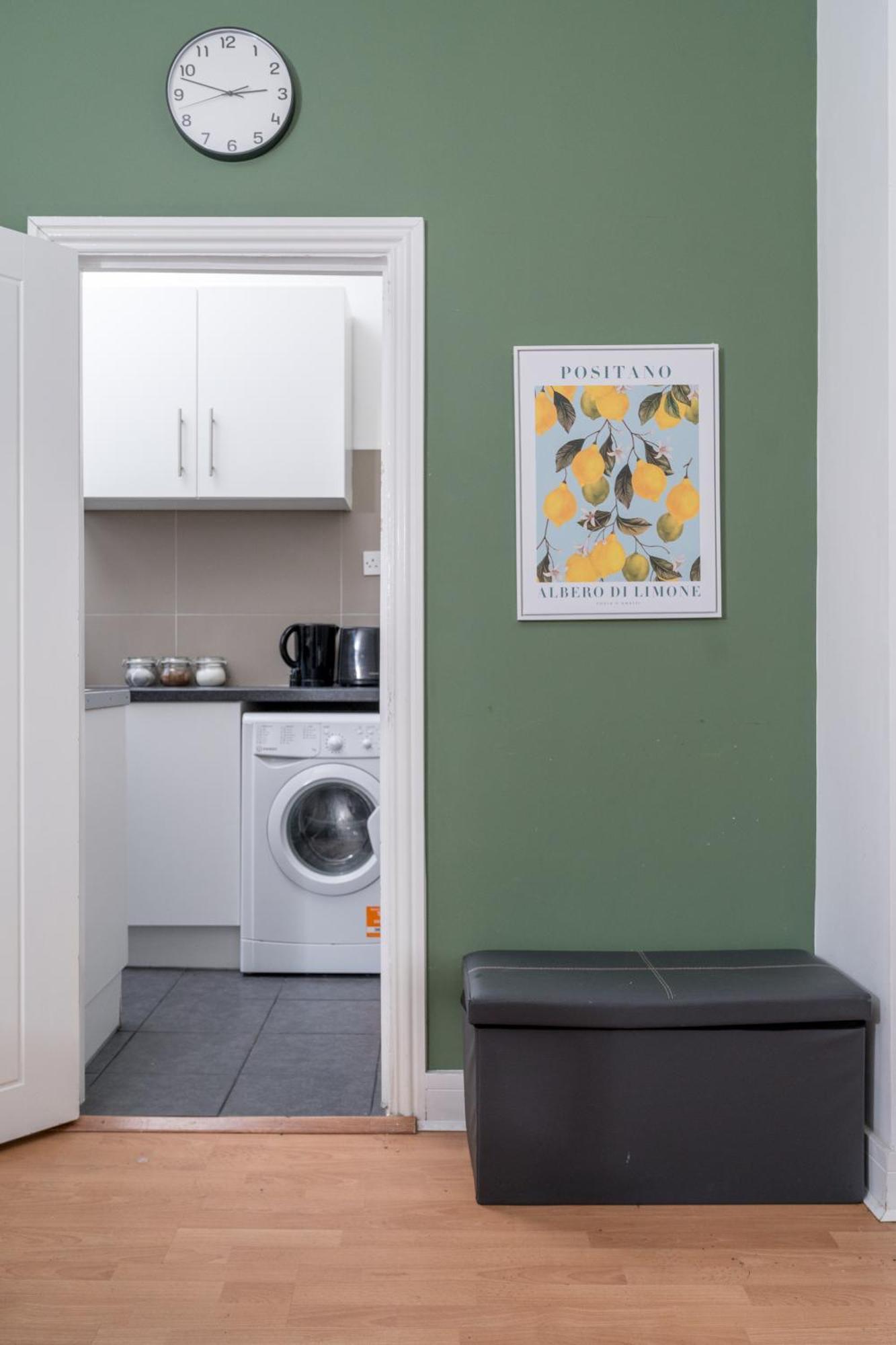 The Tooting Bec Hideaway - Prime Location * Londra